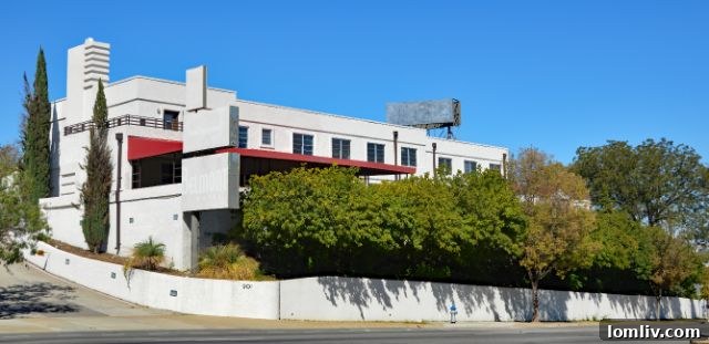 Iconic Belmont Hotel in Oak Cliff, Dallas, a historic landmark