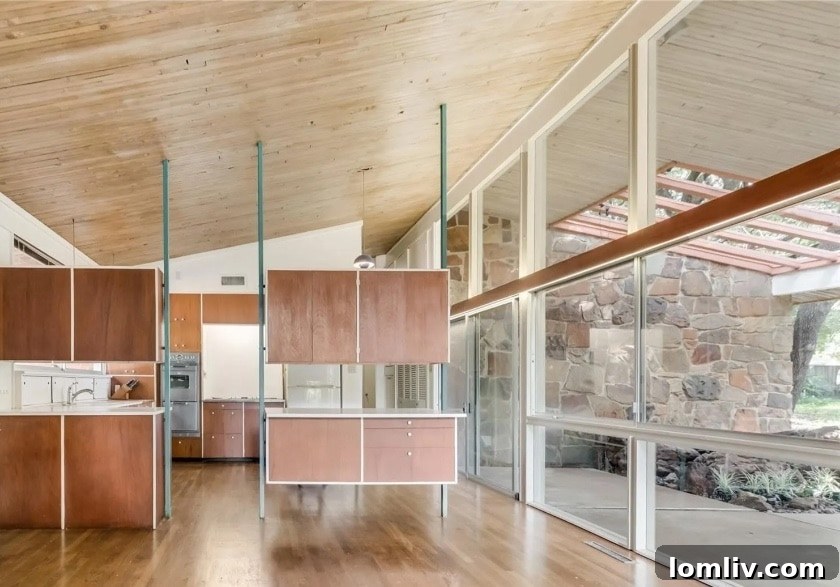 Dallas Midcentury Modern Home Kitchen