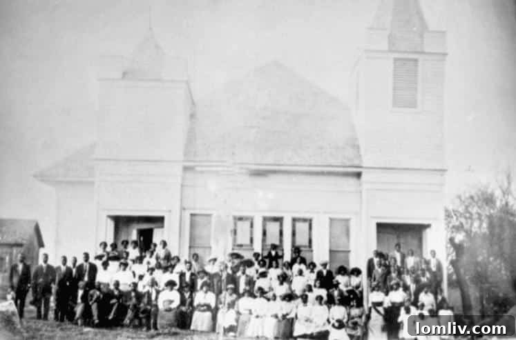 White Rock Chapel, Addison's Sole Black Church, Gains Special Use Permit Amid Opposition 2 Congregation posing in front of White Rock Chapel in Addison, Texas