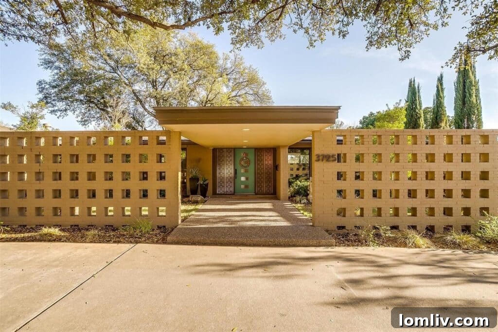 Unearth Overton Park's Asian-Inspired Midcentury Modern Time Capsule 2 Overton Park Time Capsule | Luxury Mid-Century Modern Fort Worth
