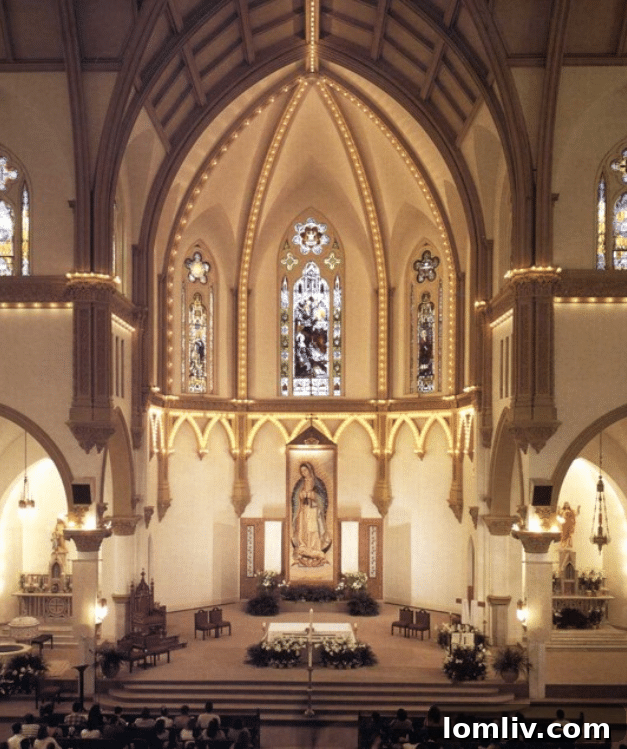 Cathedral Santuario de Guadalupe in the period of 1977-2001