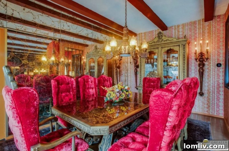 Kadifeler İçinde Bir Rüya: Palm Springs MCM, İdeal Doğum Günü Hediyesi 10 Birthday, Palm Springs, MCM dining room