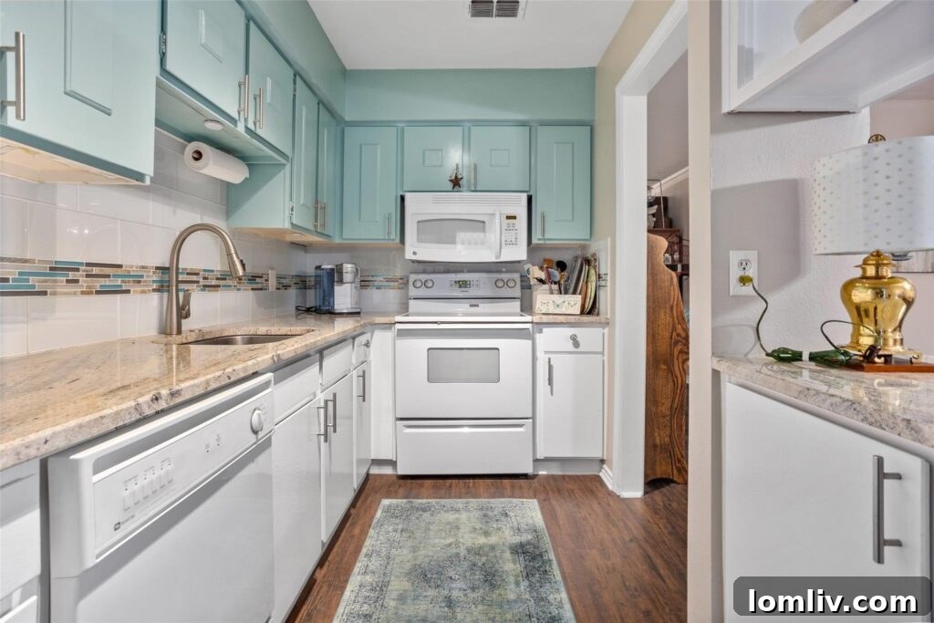 Open Concept Dining Area Adjacent to Kitchen