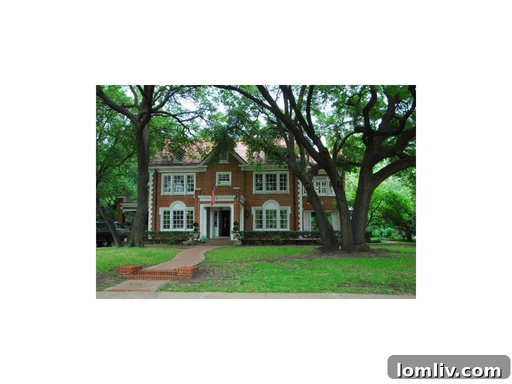 Before and after transformation of Colonial mansion