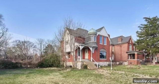 Exterior view of the unique castle-like home in Saint Louis, Missouri