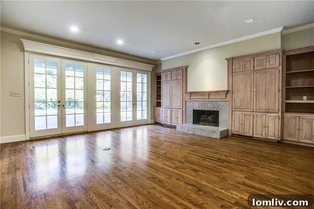 Bluffview Wonders: Save The Date 17 Charming dining room perfect for family gatherings