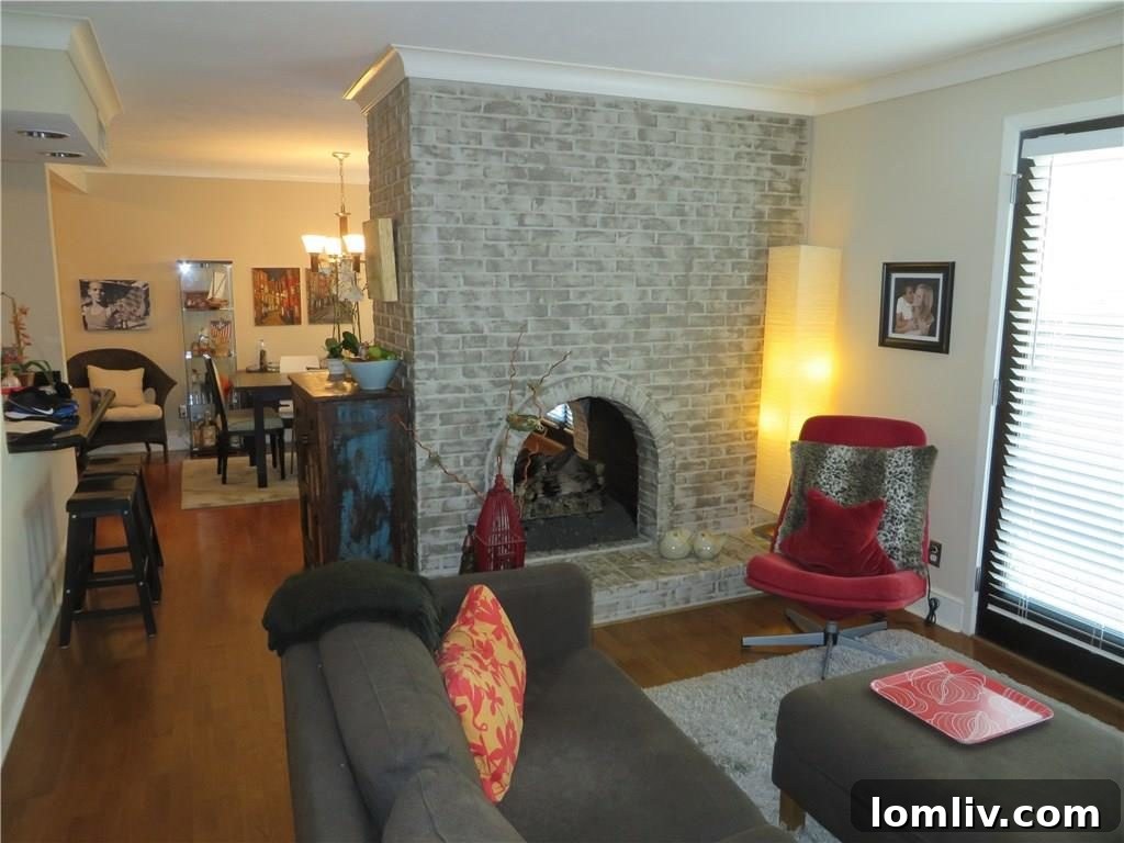 5904-Sandhurst-Lane-145-HCHOTW-Interior-View-Dallas