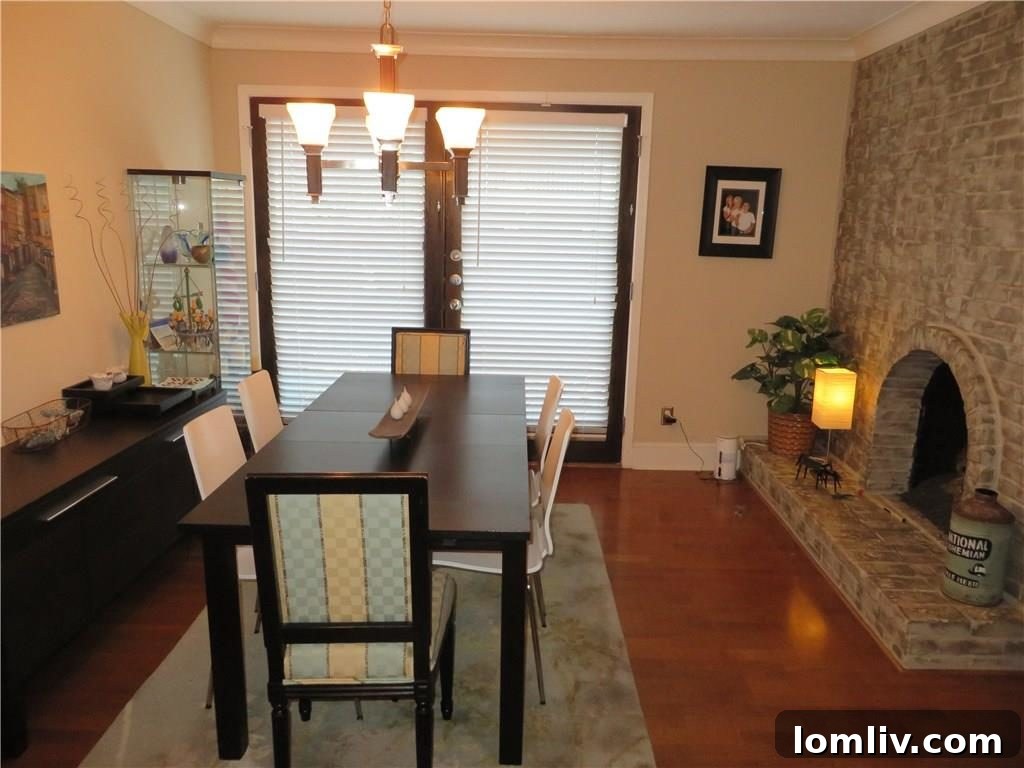 5904-Sandhurst-Lane-145-HCHOTW-Living-Room-Dallas
