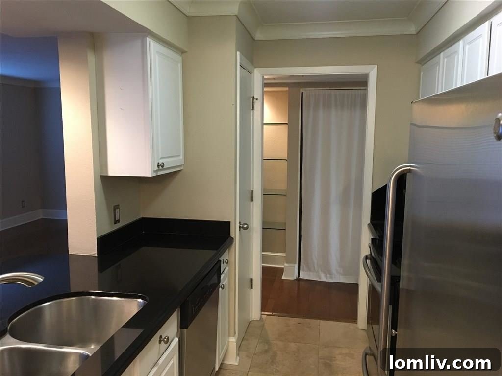5904-Sandhurst-Lane-145-HCHOTW-Dining-Area-Dallas