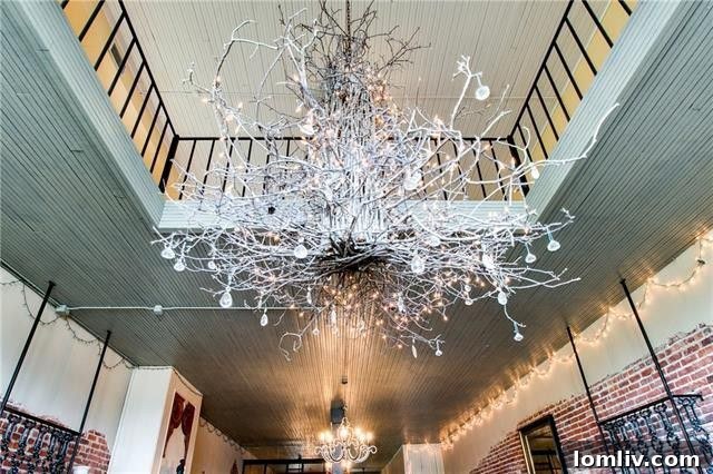 Golden Texas Storefront Home Interior