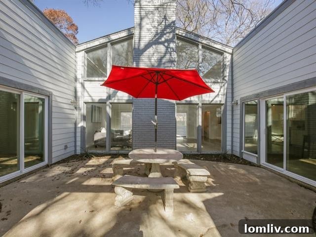 Architectural Details of Richardson Home