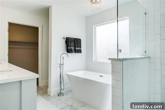 Luxurious Cottage Master Bath