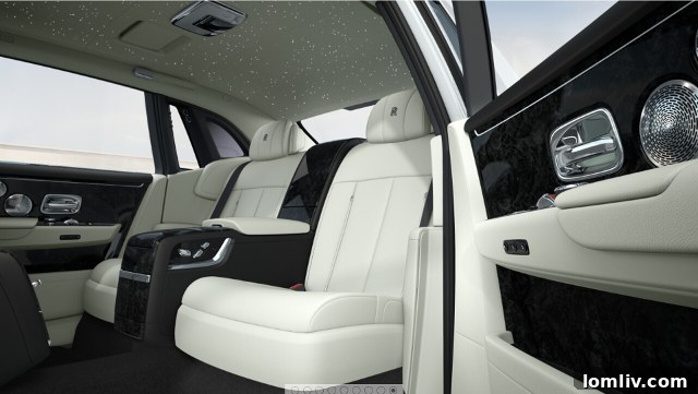 Rolls-Royce Phantom VIII interior with bespoke champagne chiller
