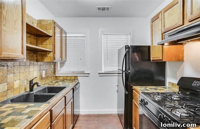Charming living space with natural light in an East Dallas rental unit