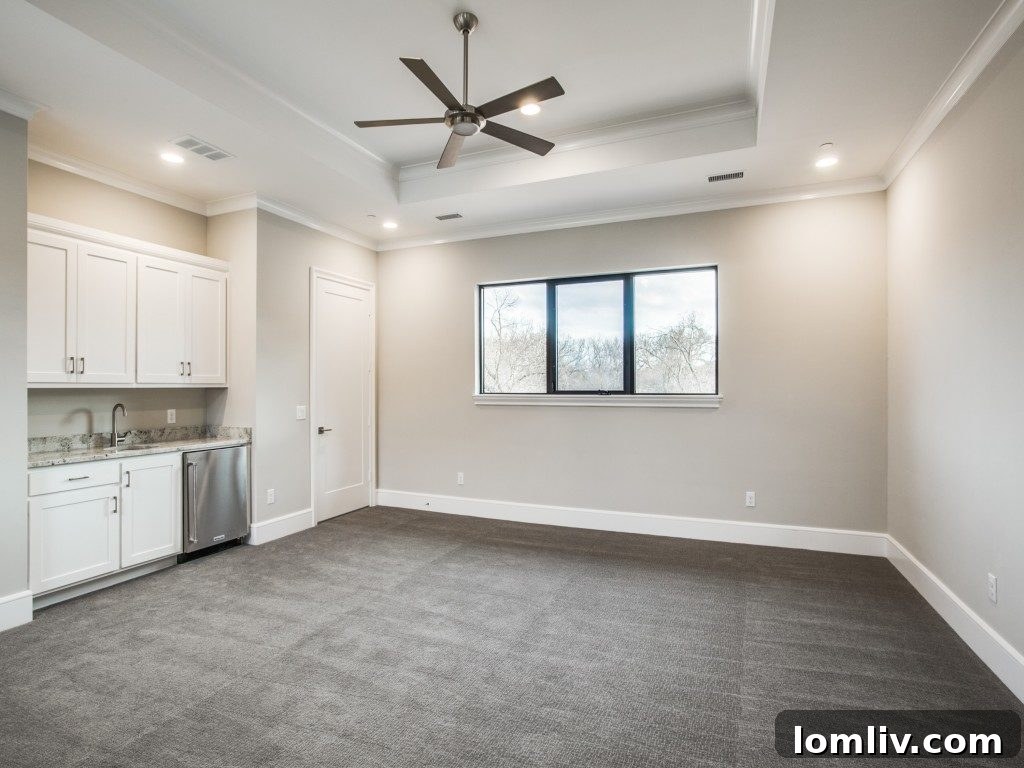 Versatile Open-Plan Landing, Ideal for a Home Gym or Exercise Room