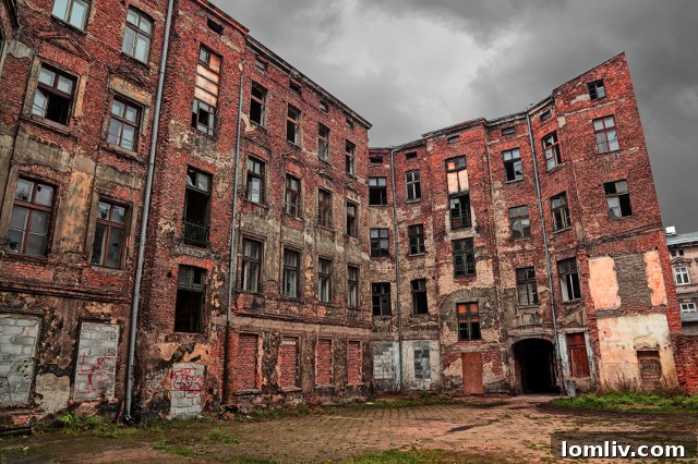 Abandoned-Apartment-Building