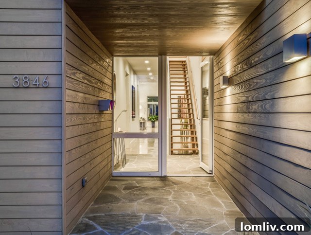 Contemporary bathroom design in the energy-efficient Dallas home