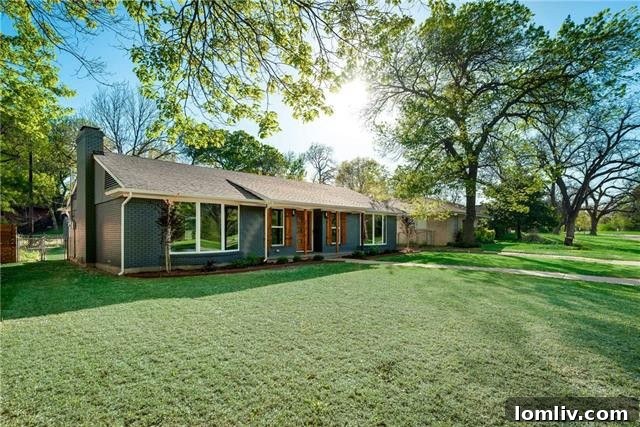 2020 W Five Mile Pkwy - Renovated Ranch in Oak Cliff