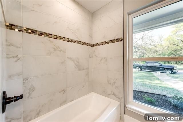 2020 W Five Mile Pkwy - Home Interior View 17