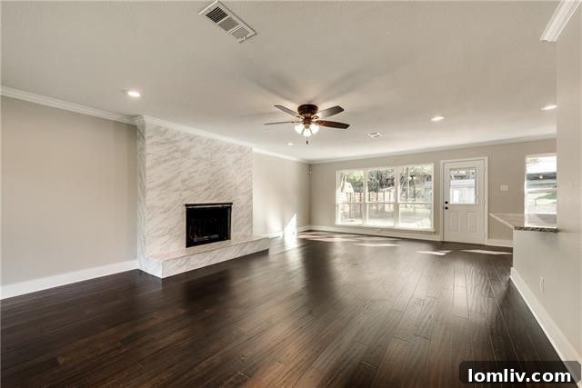 2020 W Five Mile Pkwy - Home Interior View 2