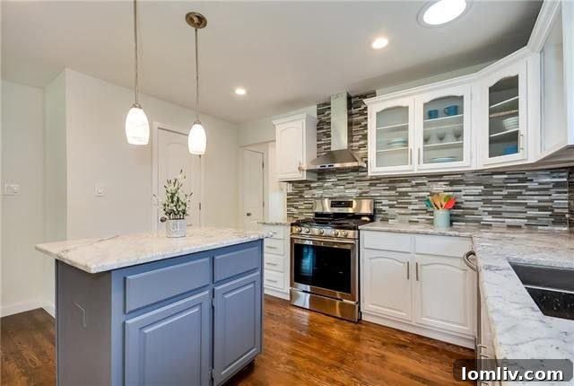 2720 San Marcus Ave - Floor-to-Ceiling Fireplace Tile