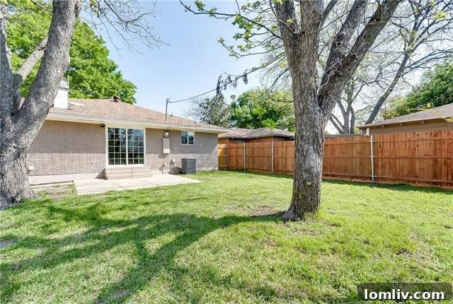 2720 San Marcus Ave - Front of Home Day