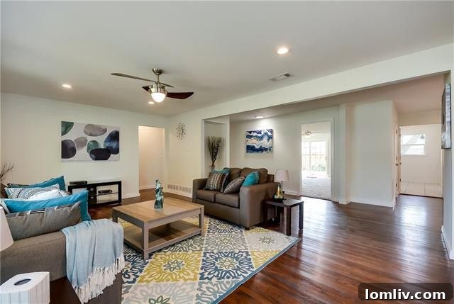 2720 San Marcus Ave - Open Concept Dining Area