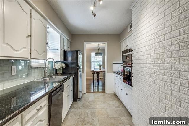 Dallas Home for Sale - Modern Vanity