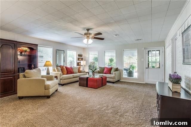 3120 Chapel Downs Dr - Open Concept Living