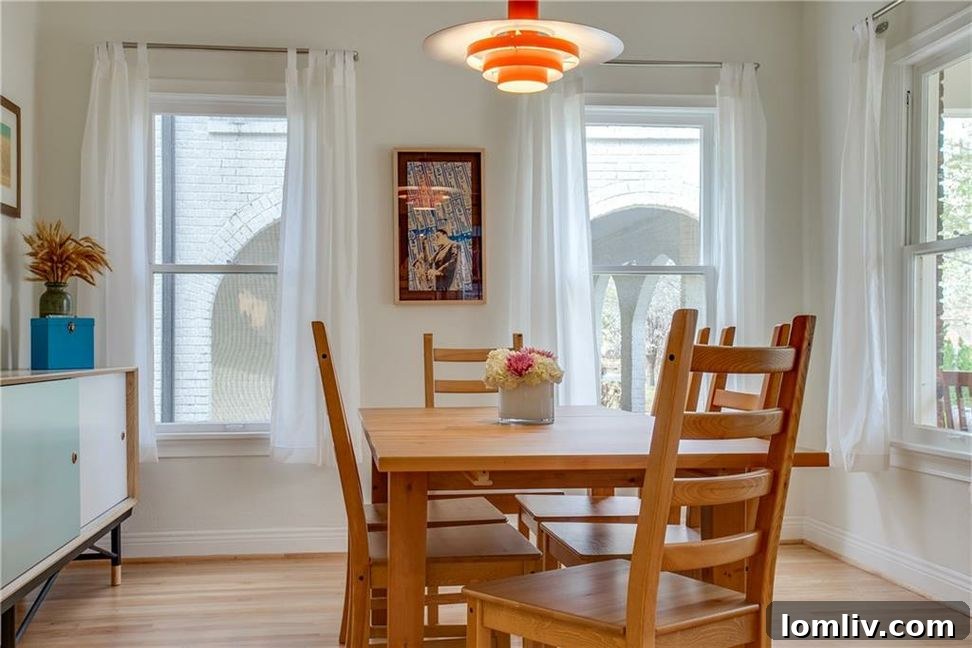 Unveiling North Oak Cliff's Singular Masterpiece 8 Breakfast nook with custom built-in seating