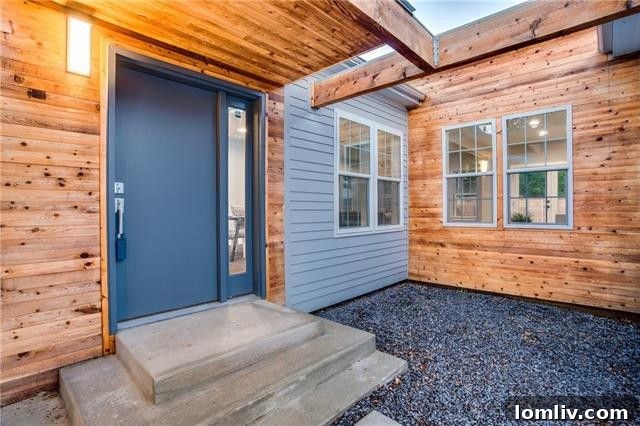 2826 Hedgerow Drive Contemporary Exterior
