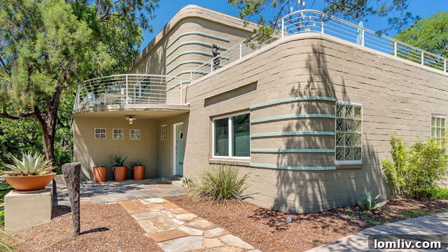 The inviting facade of an Art Deco home at 1302 Cedar Hill Ave, Oak Cliff