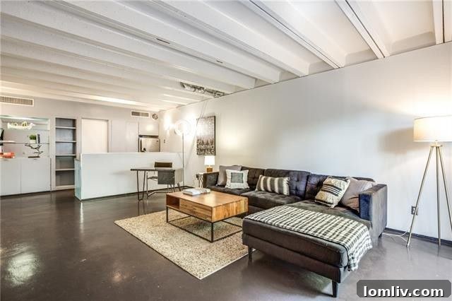 Oak Lawn Condo: A Timeless Bud Oglesby Design Masterpiece 4 Dallas Urbanite Condo Living Room