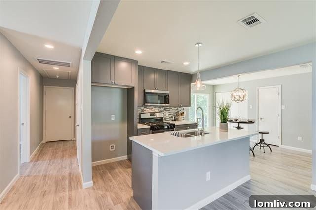 2630 Larry Dr East Dallas dining area with natural light