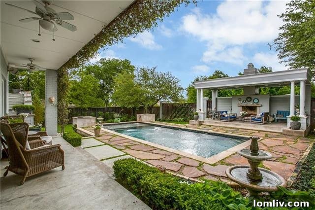Luxury Pool and Pergola for Outdoor Entertaining