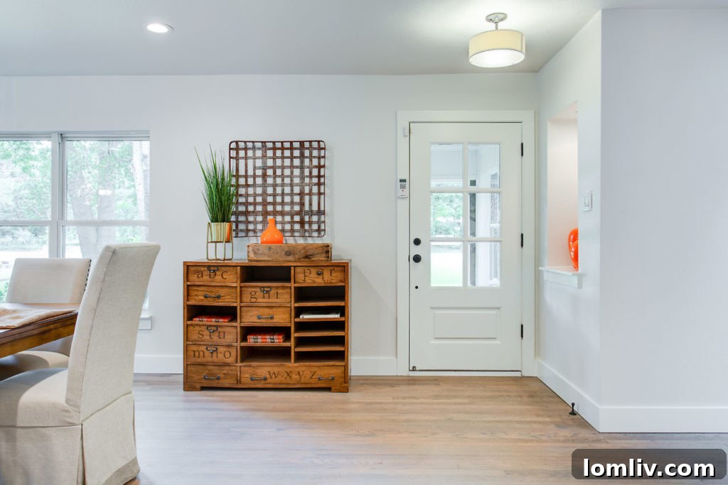 Red Oak Hardwood Floors in Remodeled Dallas Home