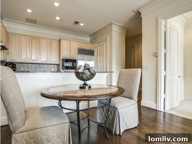 Before: Cramped kitchen and dining area.