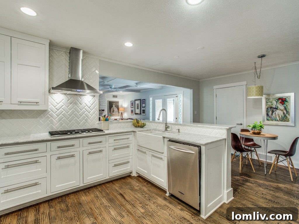 Chicot Drive Dining Area
