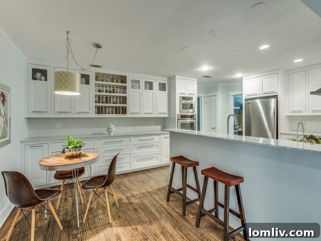 Designer Ranch Oasis in Eudora Estates 12 Chicot Drive Breakfast Nook