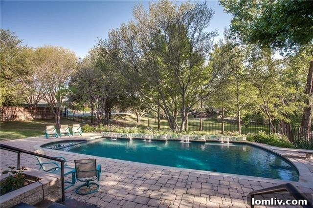 In-Ground Diving Pool with Attached Spa