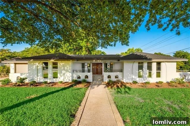 Modern Spanish Style Home Curb Appeal Dallas
