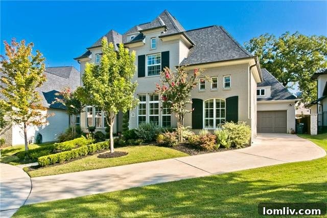 Stunning Custom Home in Allen TX with Over 4,700 Sq Ft and Gourmet Kitchen