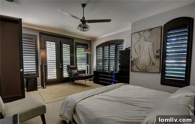 Modern Home Gym and Dedicated Study Area for Productivity