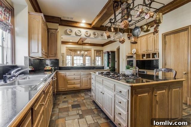 Spacious Dining Nook in a Well-Appointed Kitchen
