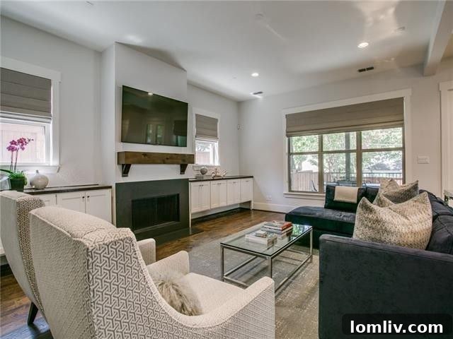 Spacious Living Room Coronado Hills