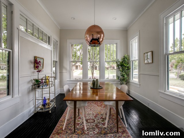 5840 Belmont Avenue Dallas - Bright and Open Living Room