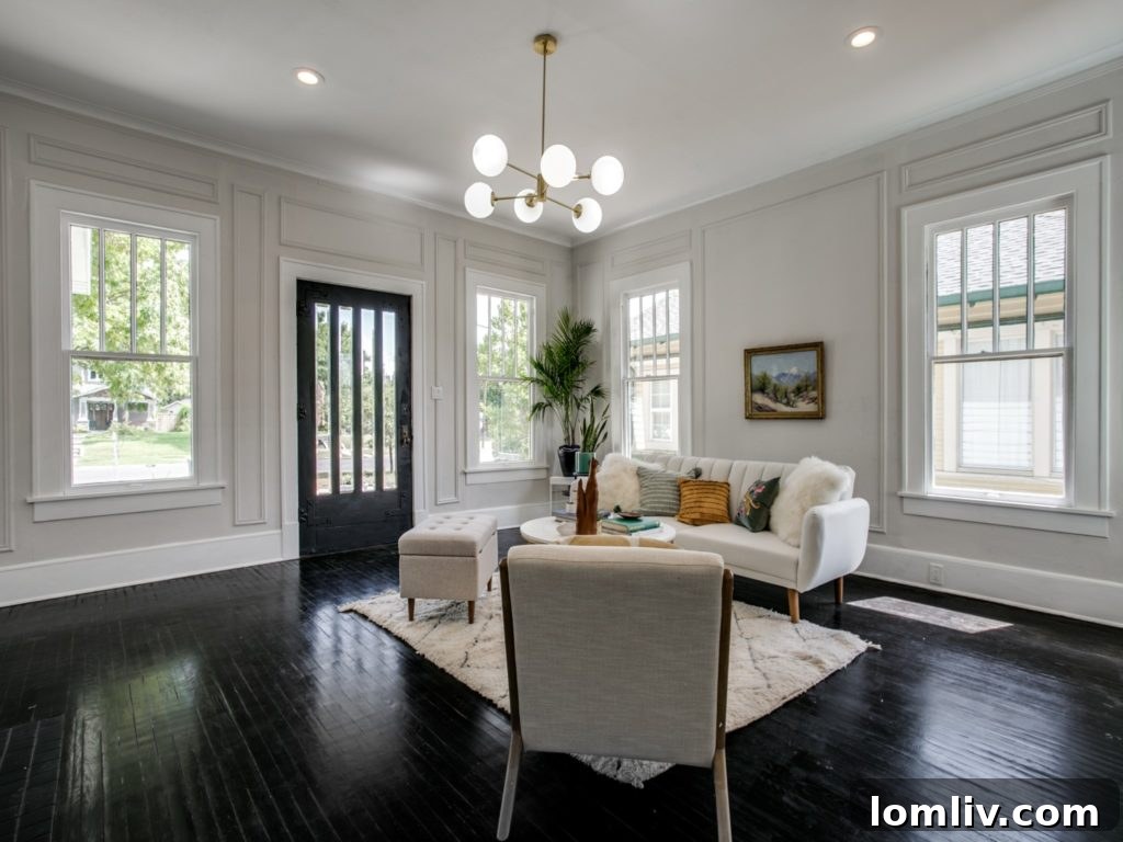5840 Belmont Avenue Dallas - Dining Space with Elegant Lighting