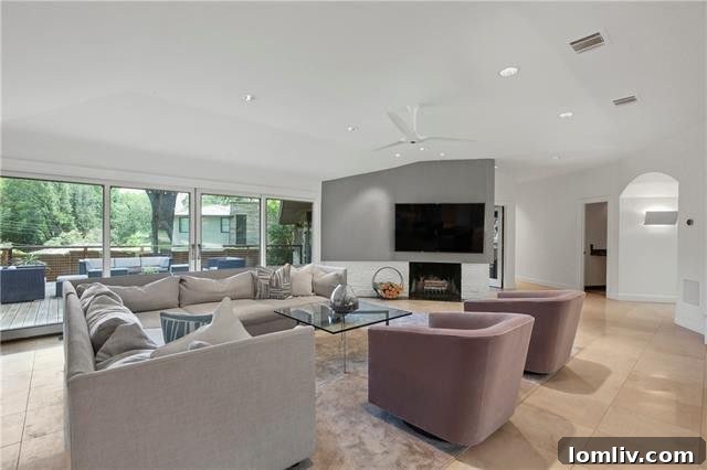 Expansive Windows Connecting Indoors with Nature