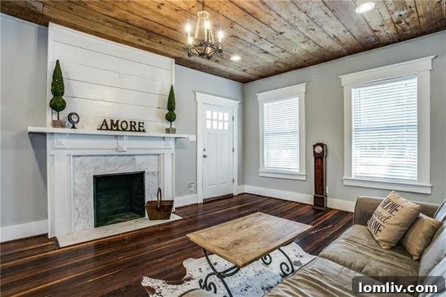 Charming entryway of 1401 Kings Hwy