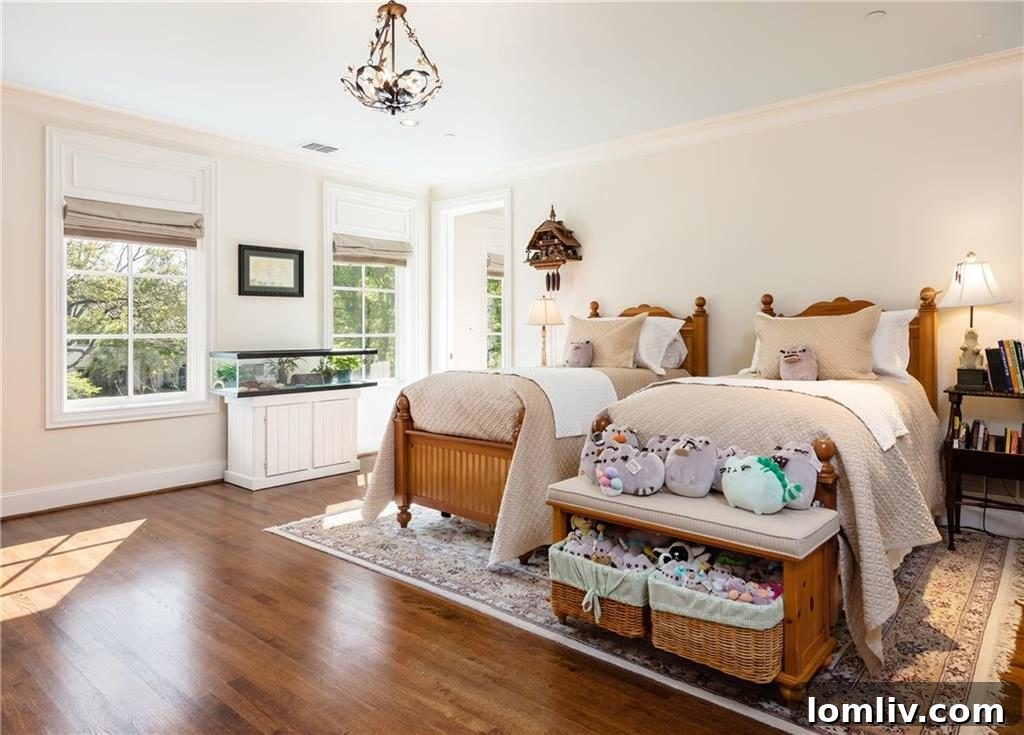 Spacious Secondary Bedroom with En-suite Bath